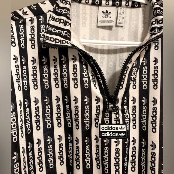 Adidas Logo Black and White Cropped Pullover Half Zip Sweater - Picture 4 of 10